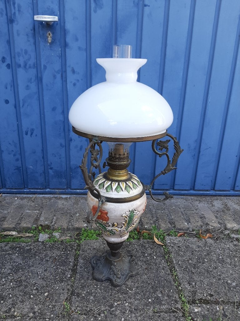 Brocante tafellamp in klassieke petroleum stijl, Antiek en Kunst, Ophalen