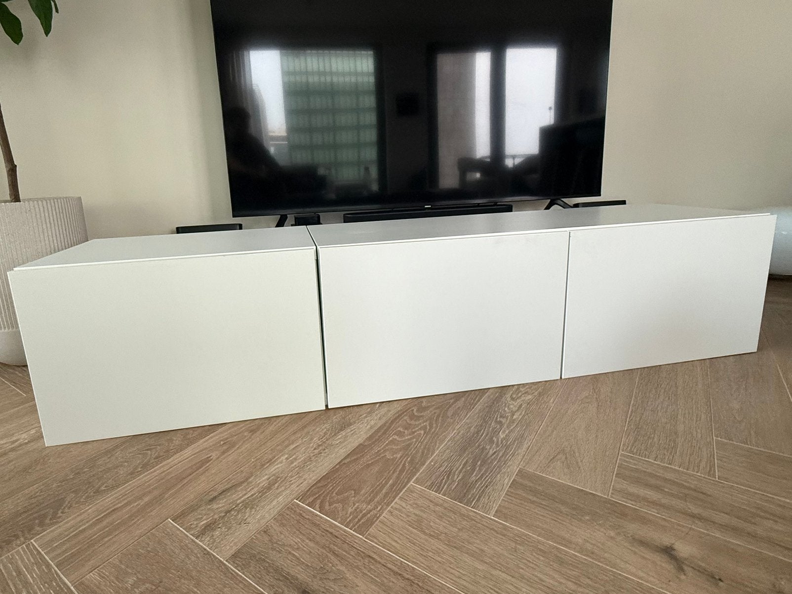 IKEA BESTA TV- meubel met deuren wit, Ophalen, Gebruikt, 150 tot 200 cm, Minder dan 100 cm