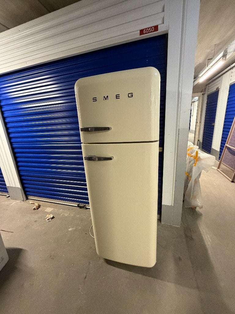 SMEG koelkast + vriezer beige, Witgoed en Apparatuur, Koelkasten en IJskasten, Ophalen, 200 liter of meer, 160 cm of meer, Zo goed als nieuw