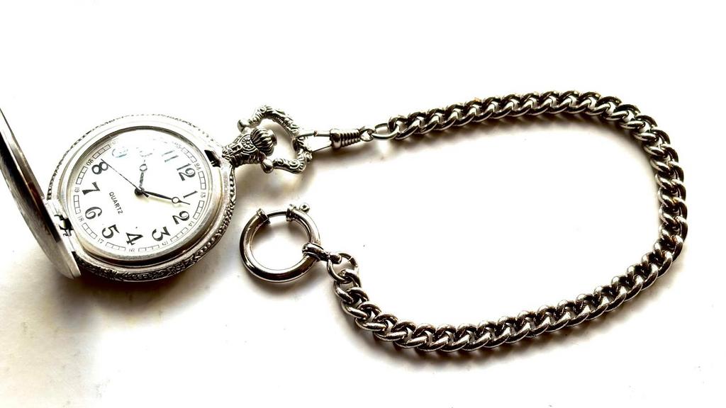 Mooi zak Horloge met oude ketting, Ophalen of Verzenden, Overige materialen, Overige merken