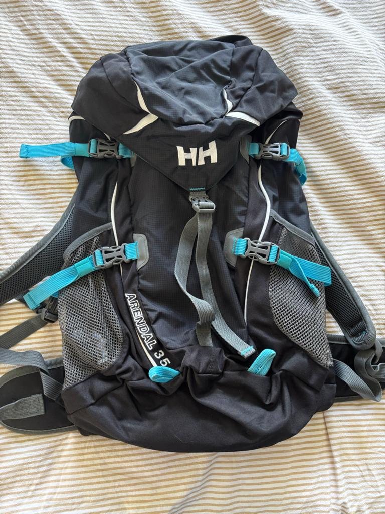 Helly Hansen Arendal 35L Rugzak met Regenhoes, Overige merken, 40 cm of meer, Ophalen of Verzenden, Zo goed als nieuw
