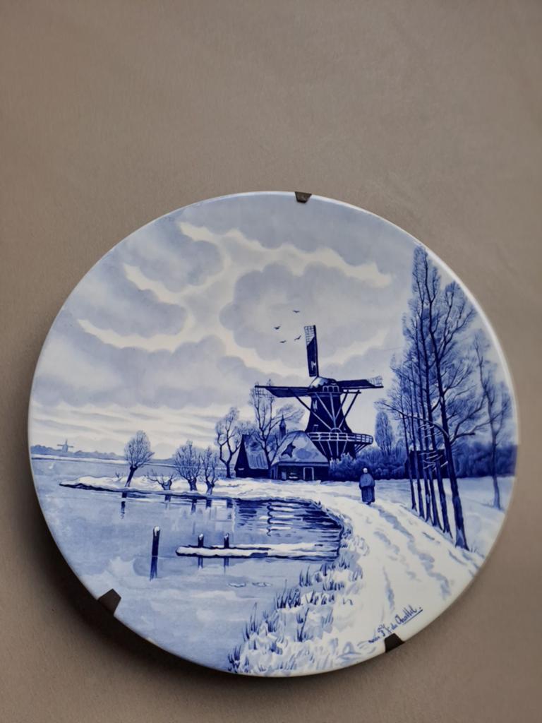 Delftsblauw Sierbord met Winterlandschap en Molen, Ophalen of Verzenden