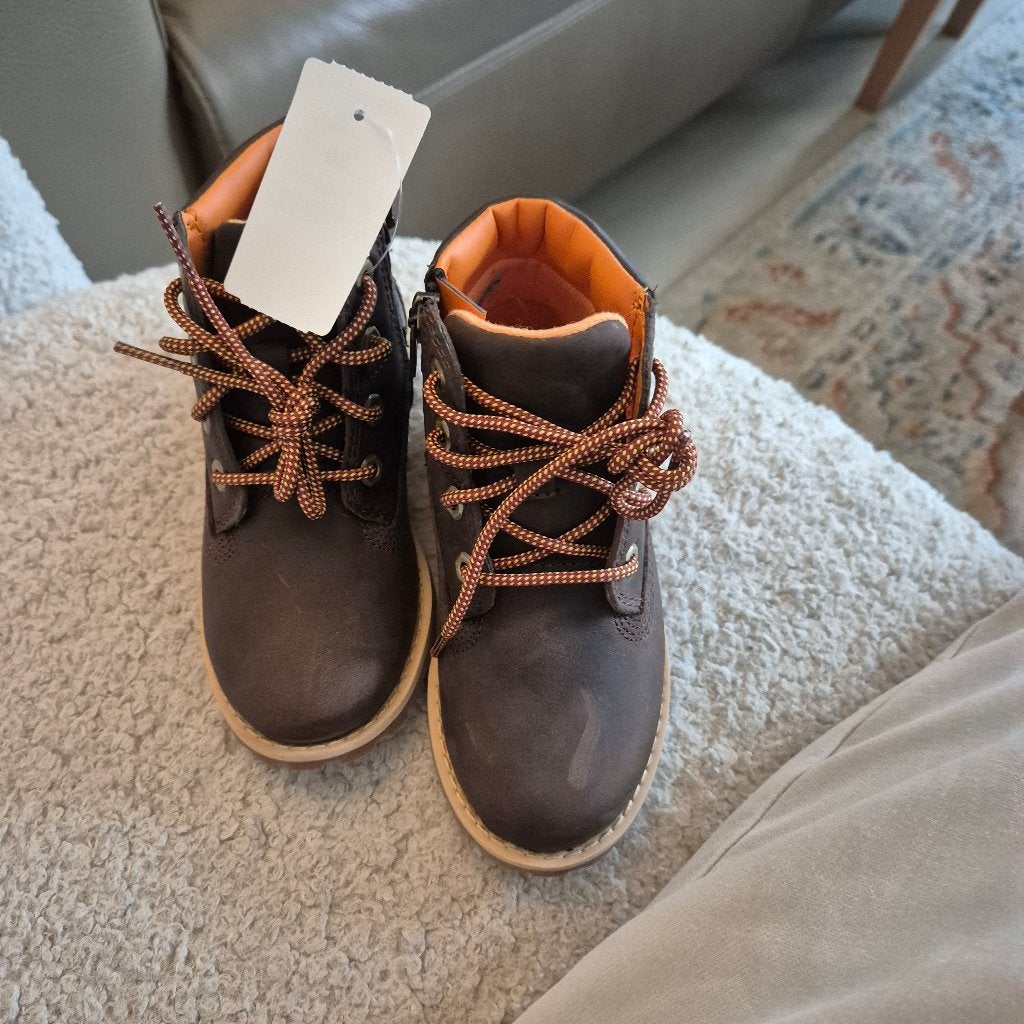 Nieuwe bruine kinderlaarzen met oranje veters, Ophalen, Timberland, Jongen of Meisje, Nieuw