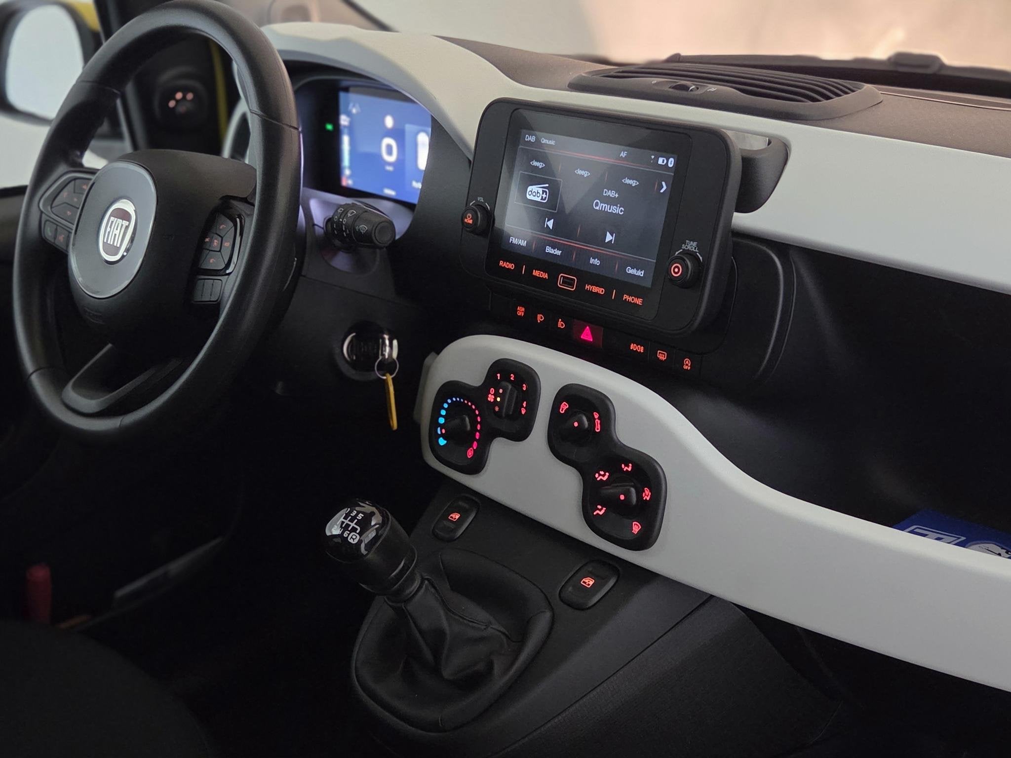 Fiat Panda 1.0 Hybrid Pandina | Airconditioning | Apple-Andr, Stof, Gebruikt, Euro 6, Panda