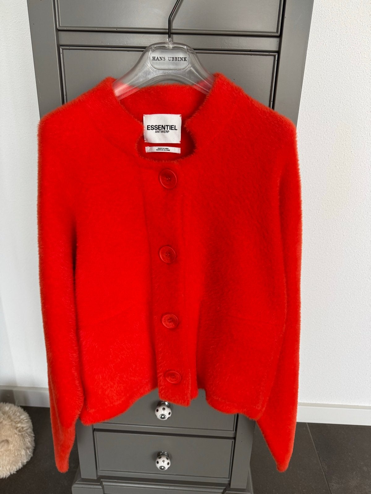 Essentiel Antwerp rood fluffy vest maat M, Kleding | Dames, Ophalen of Verzenden, Zo goed als nieuw, Maat 38/40 (M), Rood