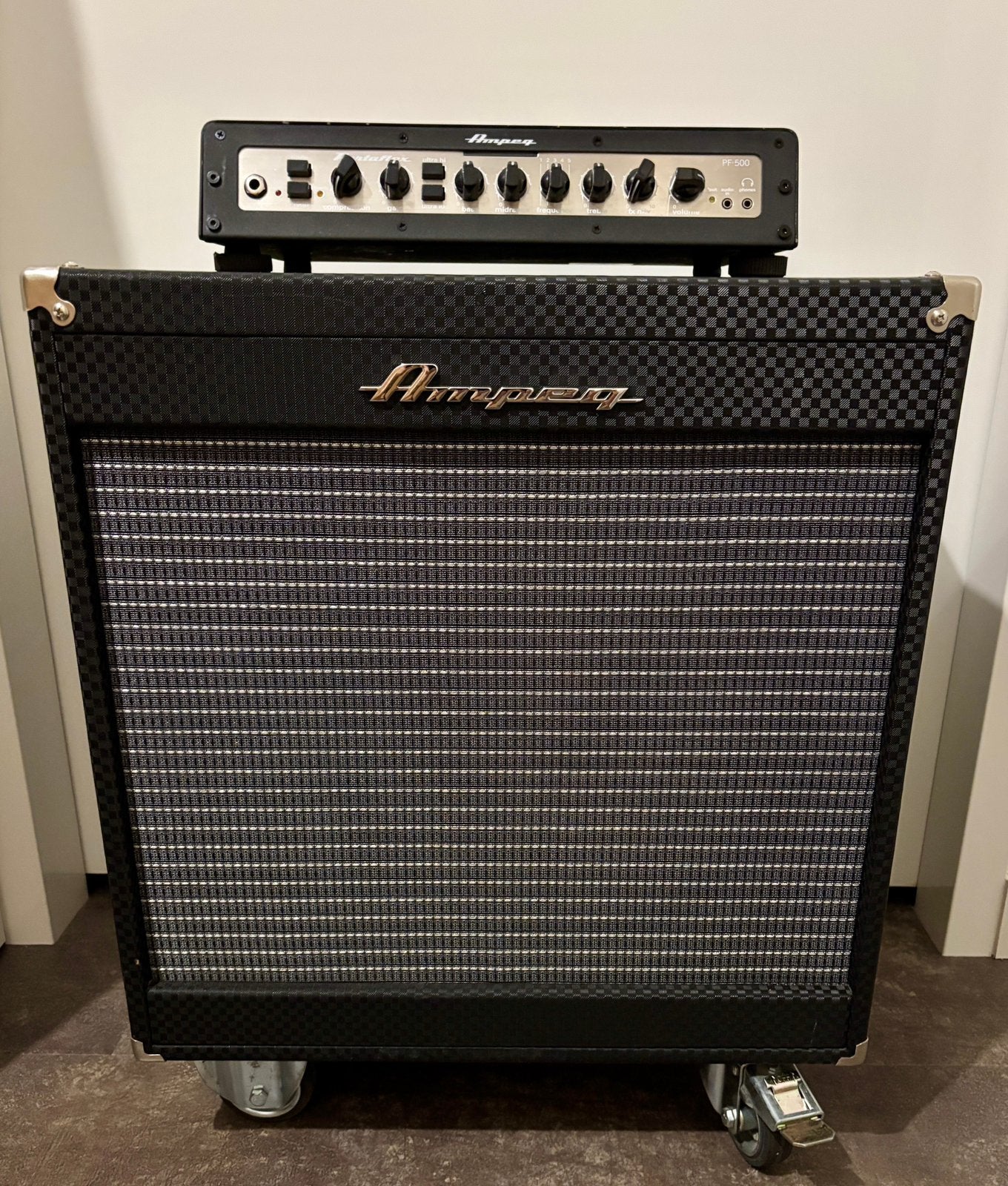 Ampeg PF 115 HE Fliptop Cab, met PF 500EU, Muziek en Instrumenten, Versterkers | Bas en Gitaar, Ophalen, Zo goed als nieuw, 100 watt of meer