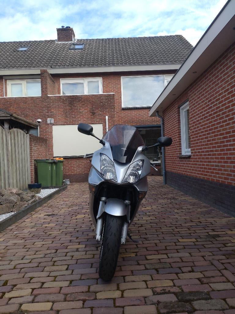 Honda VFR, 4 cilinders, Motorrijbewijs A, Meer dan 35 kW, 800 cc