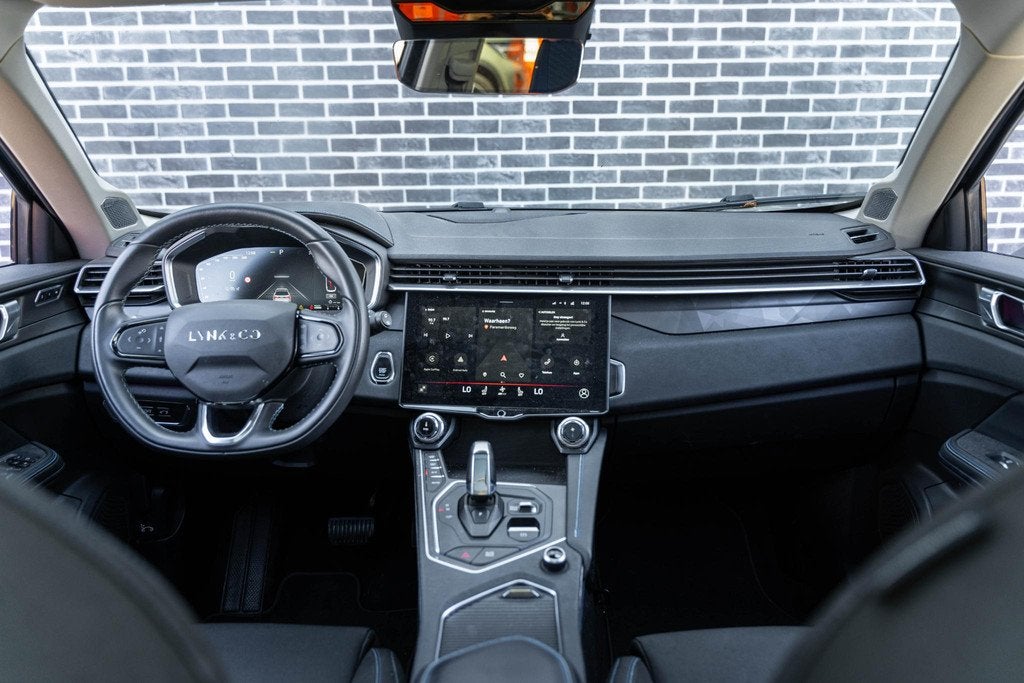 Lynk & Co 01