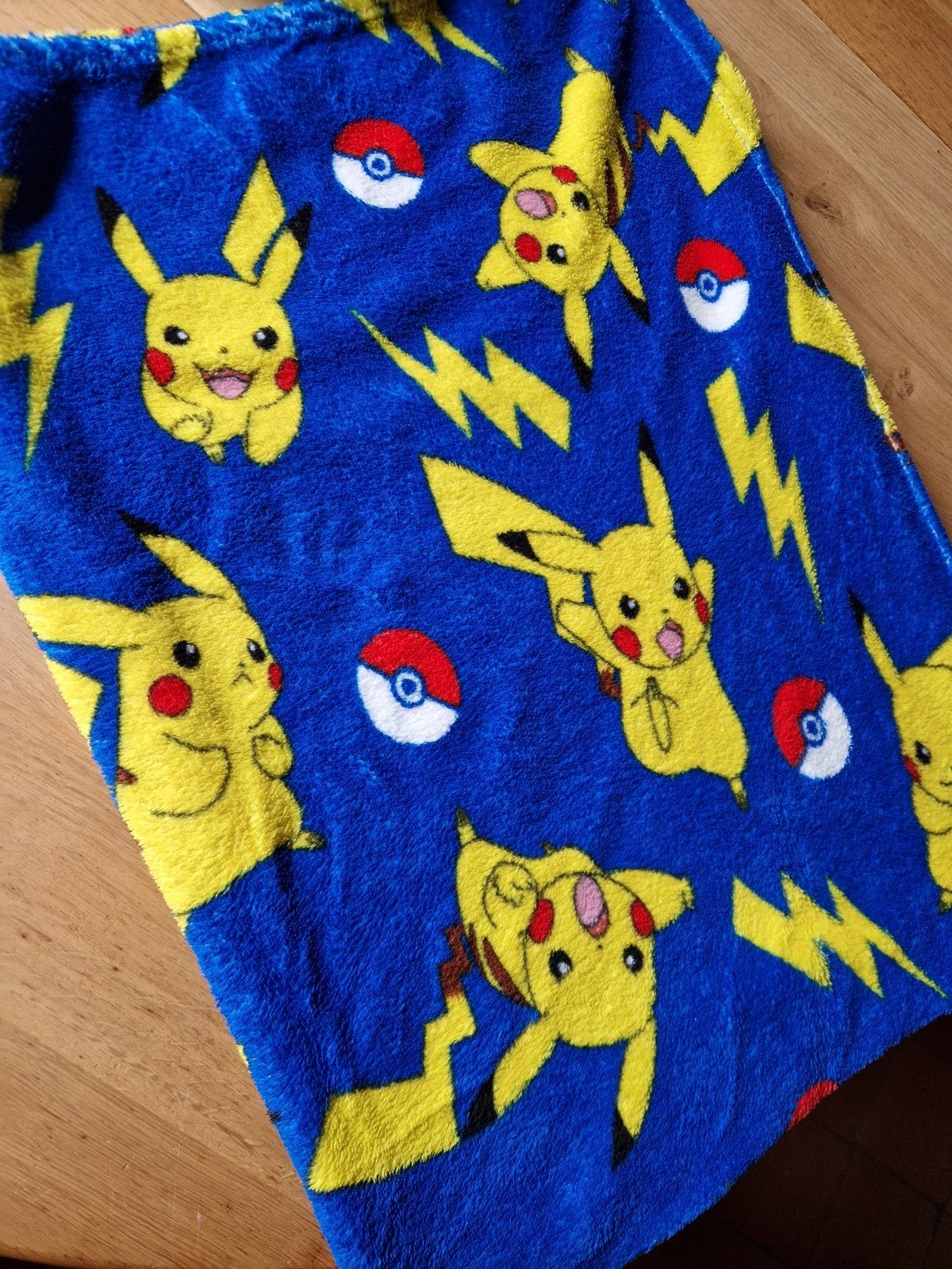POKEMON PLAID, Kinderen en Baby's, Ophalen of Verzenden, Nieuw, Wanddecoratie