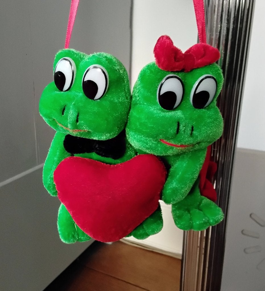 Vintage pluchedier - verliefde kikkers - om op te hangen, Ophalen of Verzenden, Gebruikt, Reptiel of Amfibie, Overige typen
