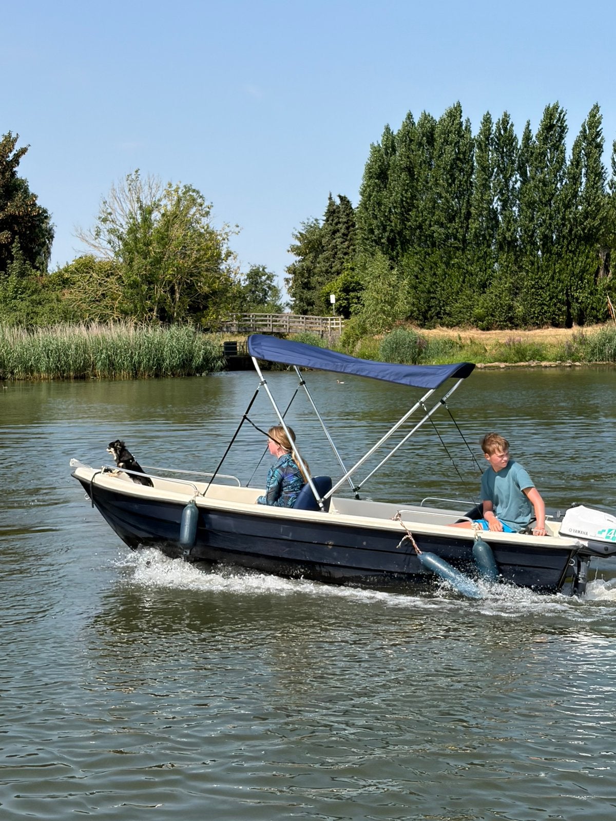 Columbia 390 polyester boot met buitenboordmotor biminitop, Watersport en Boten, Ophalen, Overige merken, Gebruikt, Tot 10 pk