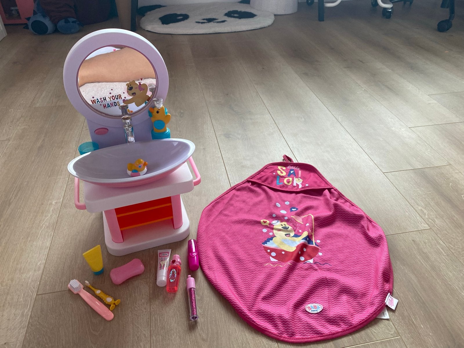 Baby Born wastafel en badspulletjes set, Kinderen en Baby's, Speelgoed | Poppen, Ophalen, Zo goed als nieuw, Babypop