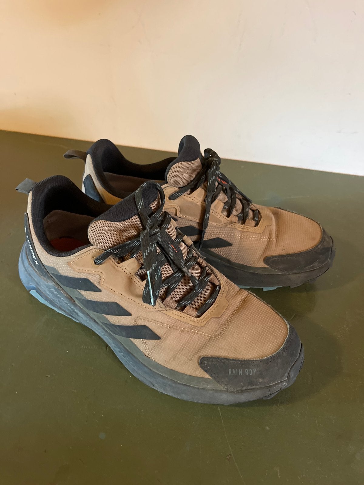 Adidas Terrex wandelschoenen - Maat 43 1/3, Ophalen of Verzenden, Gebruikt, Schoenen