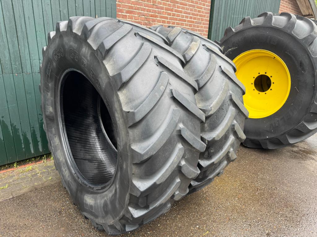 Michelin XM108 650/65R38 banden 650 65 38, Ophalen