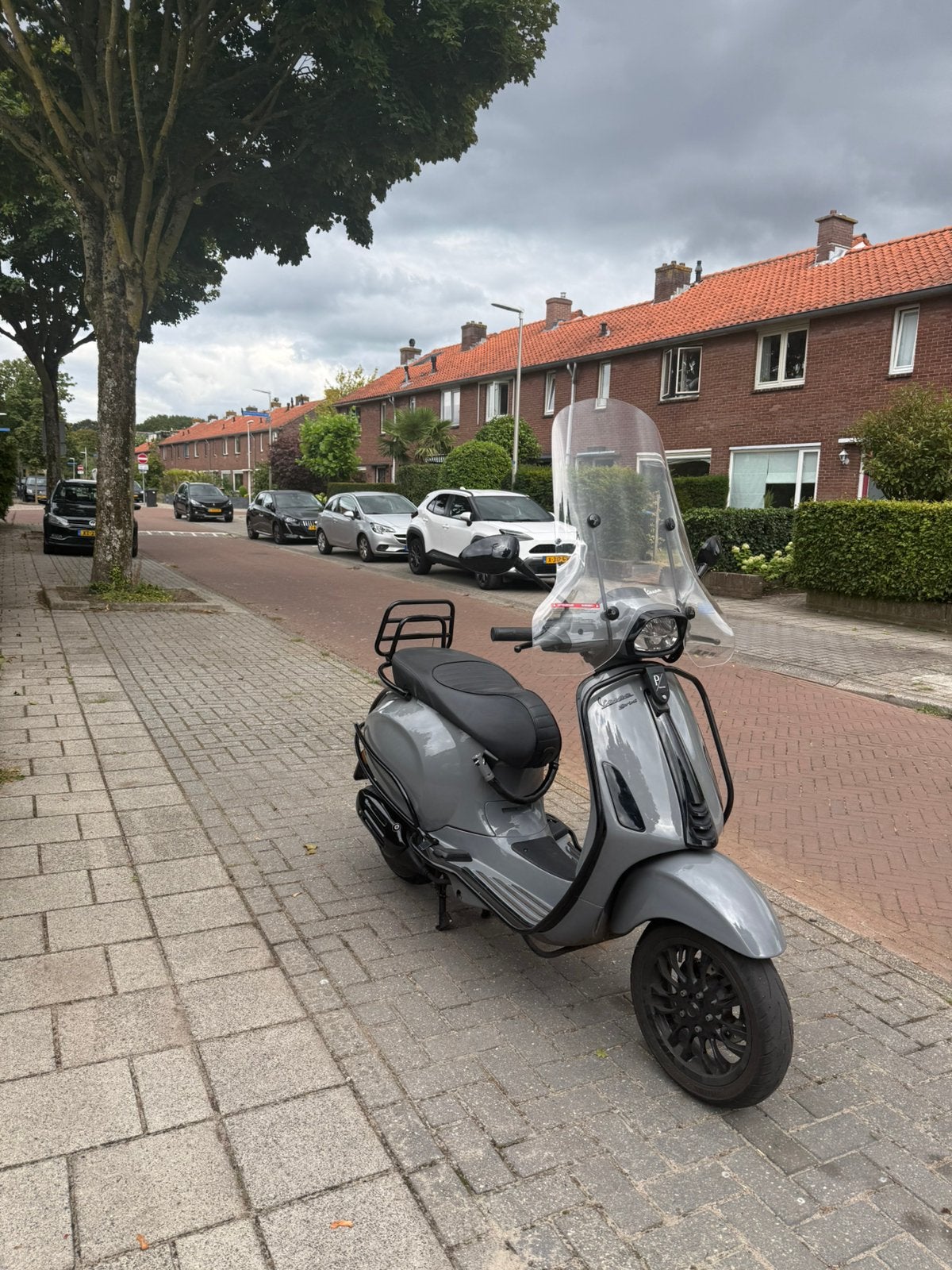 Vespa sprint iget brom nardo grey 2020, Fietsen en Brommers, Scooters | Vespa, Ophalen of Verzenden, Zo goed als nieuw, Benzine