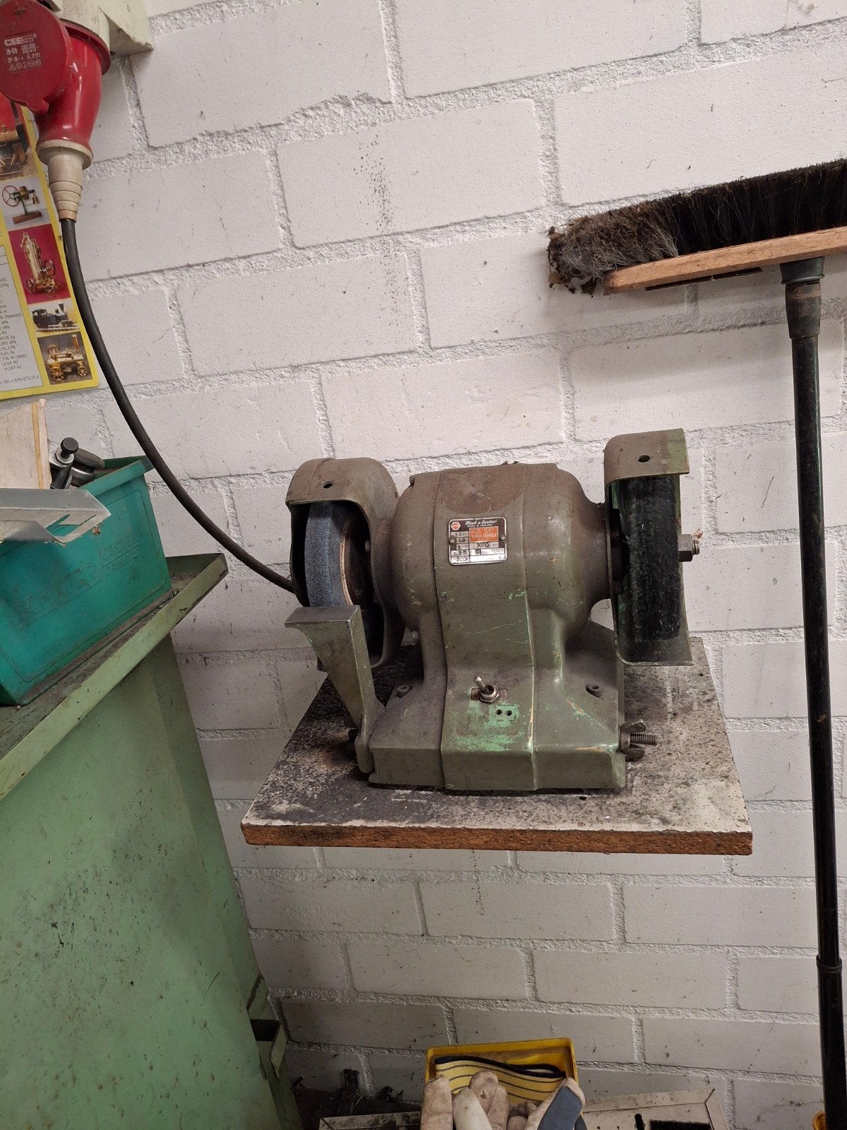 Robuuste Werkslijpmachine - Gebruikt, Ophalen