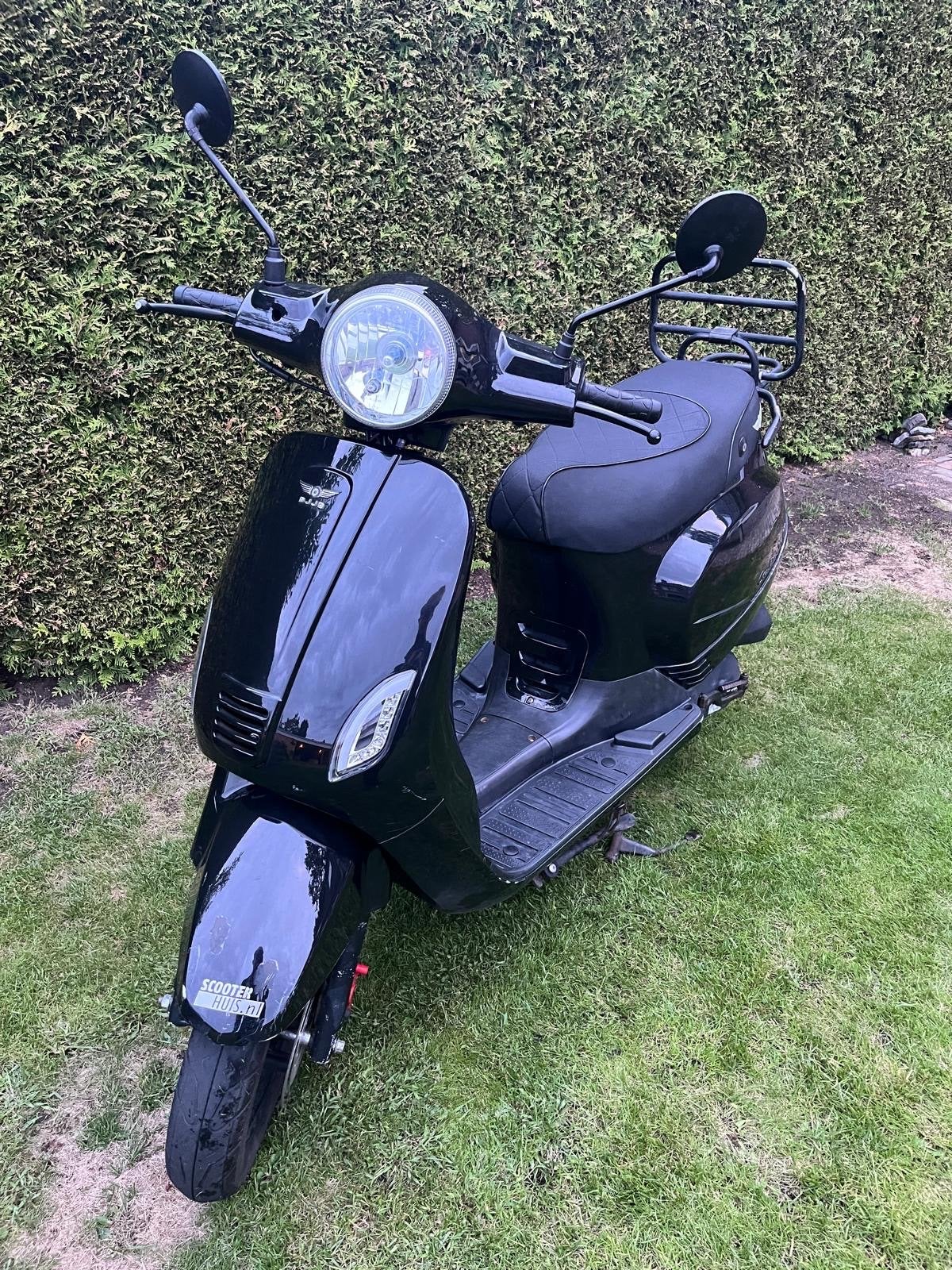 DJJD Scooter - Geel Kenteken uit 2022, Ophalen, Gebruikt, Benzine