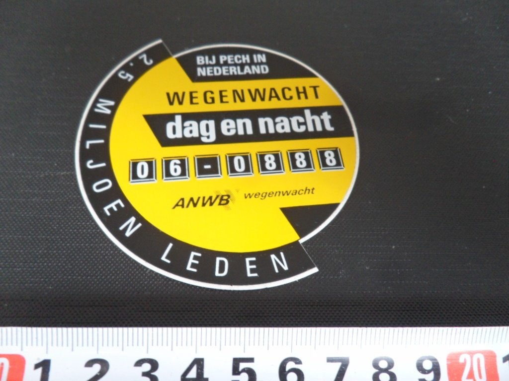 sticker ANWB Wegenwacht 2.5 miljoen leden 06-0888, Verzamelen, Ophalen, Zo goed als nieuw