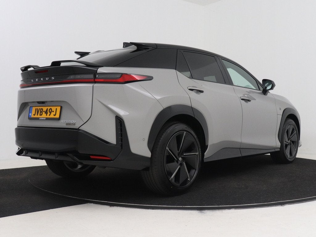 Lexus RZ 550e DIRECT-4 AWD F-SPORT (77 kWh) | Steer-By-Wire, Auto's, Lexus, 71 kWh, Met garantie (alle), Leder, Vierwielaandrijving