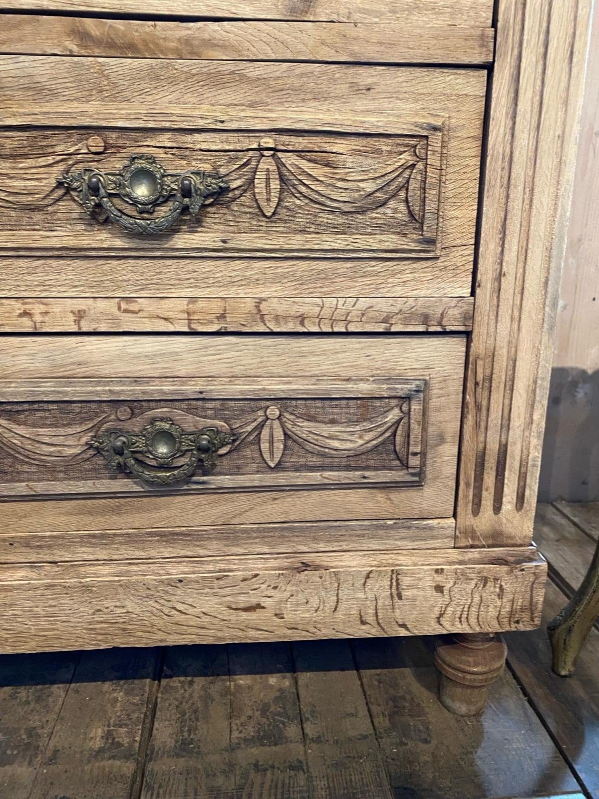 Sierlijk Frans eiken kast ladekast commode, Antiek en Kunst, Ophalen