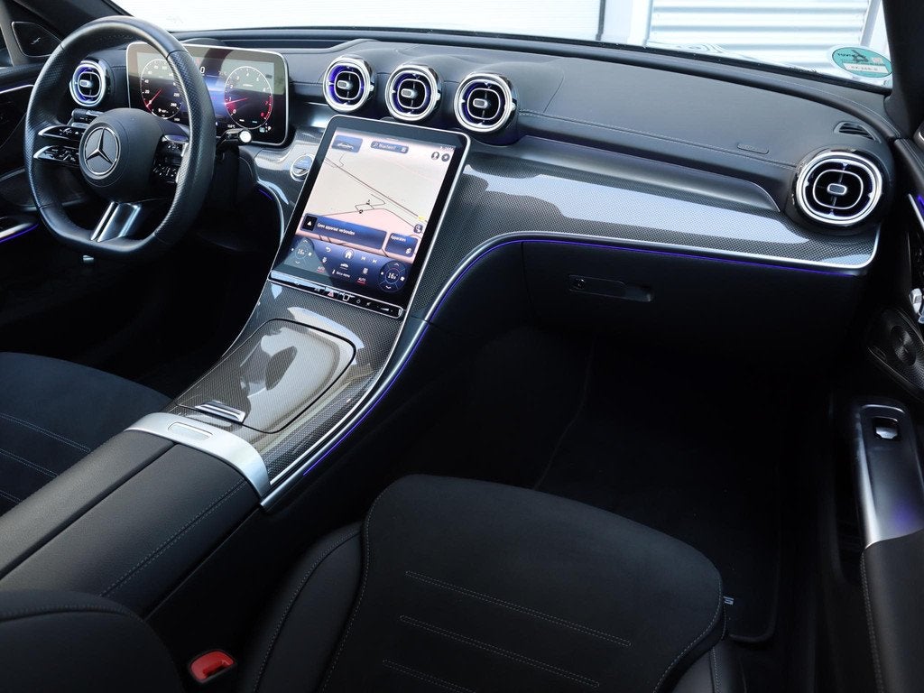 Mercedes-Benz C-klasse 200 Launch Edition AMG Line, Auto's, 4 cilinders, Origineel Nederlands, Bedrijf, 204 pk