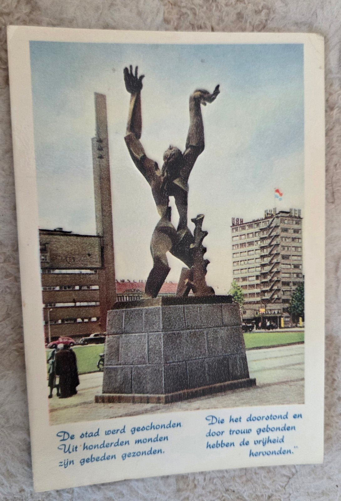 Oude Ansichtkaart Rotterdam - Het beeld 'De Verwoeste Stad', Verzenden, 1940 tot 1960, Gelopen, Zuid-Holland