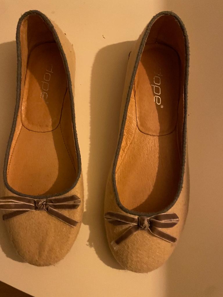 Sloffen ballerina beige grijs maat 38 Dope, Beige, Ophalen of Verzenden, Zo goed als nieuw, Pantoffels of Sloffen