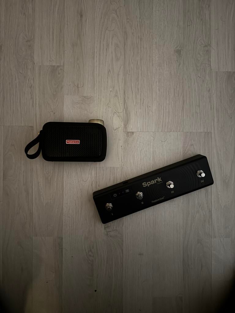 Positive grid spark go met pedaal, Muziek en Instrumenten, Versterkers | Bas en Gitaar, Ophalen of Verzenden, Gebruikt, Gitaar