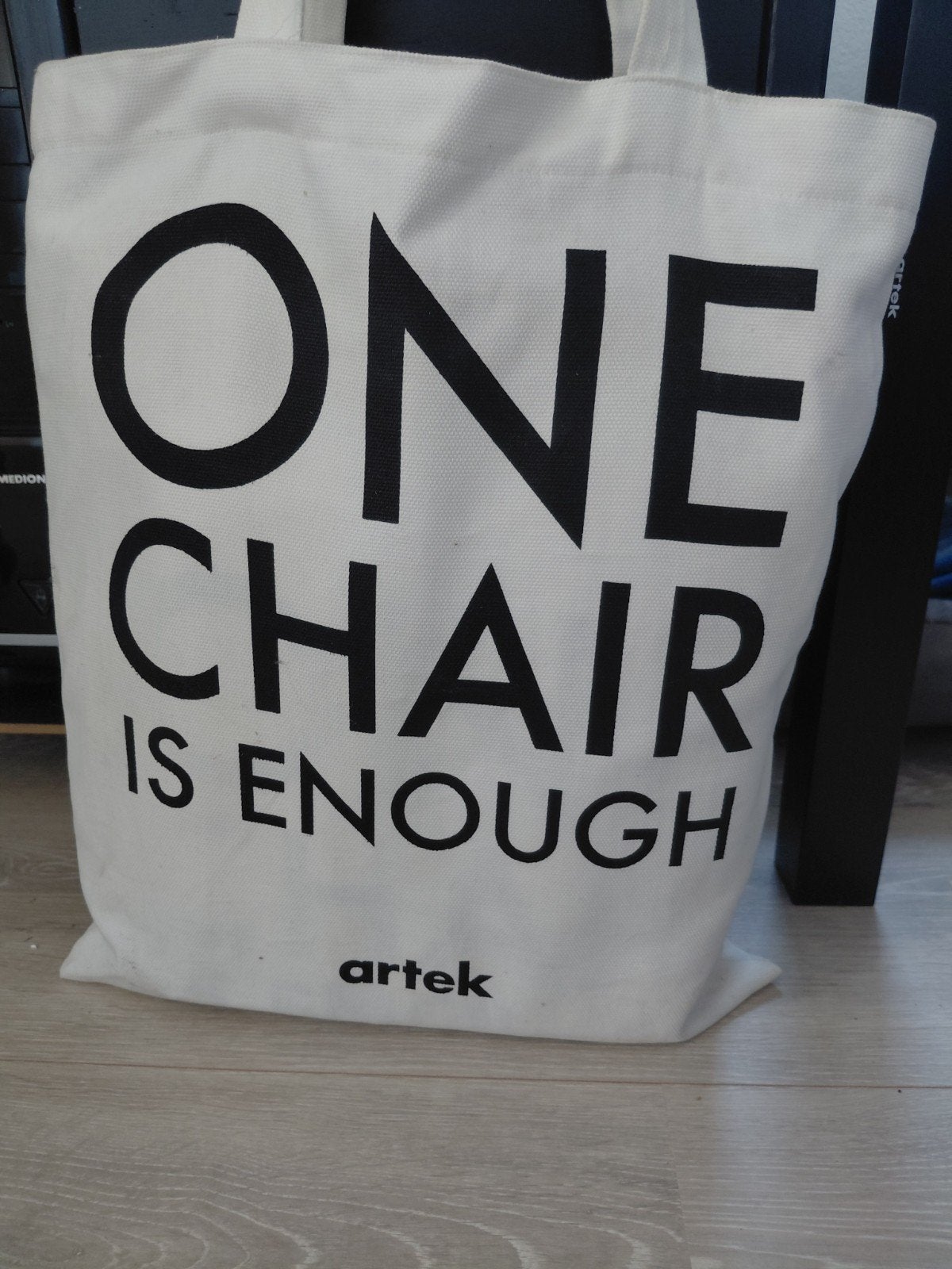 Artek 'ONE CHAIR IS ENOUGH' Tote Bag - Nieuw, Ophalen, Nieuw