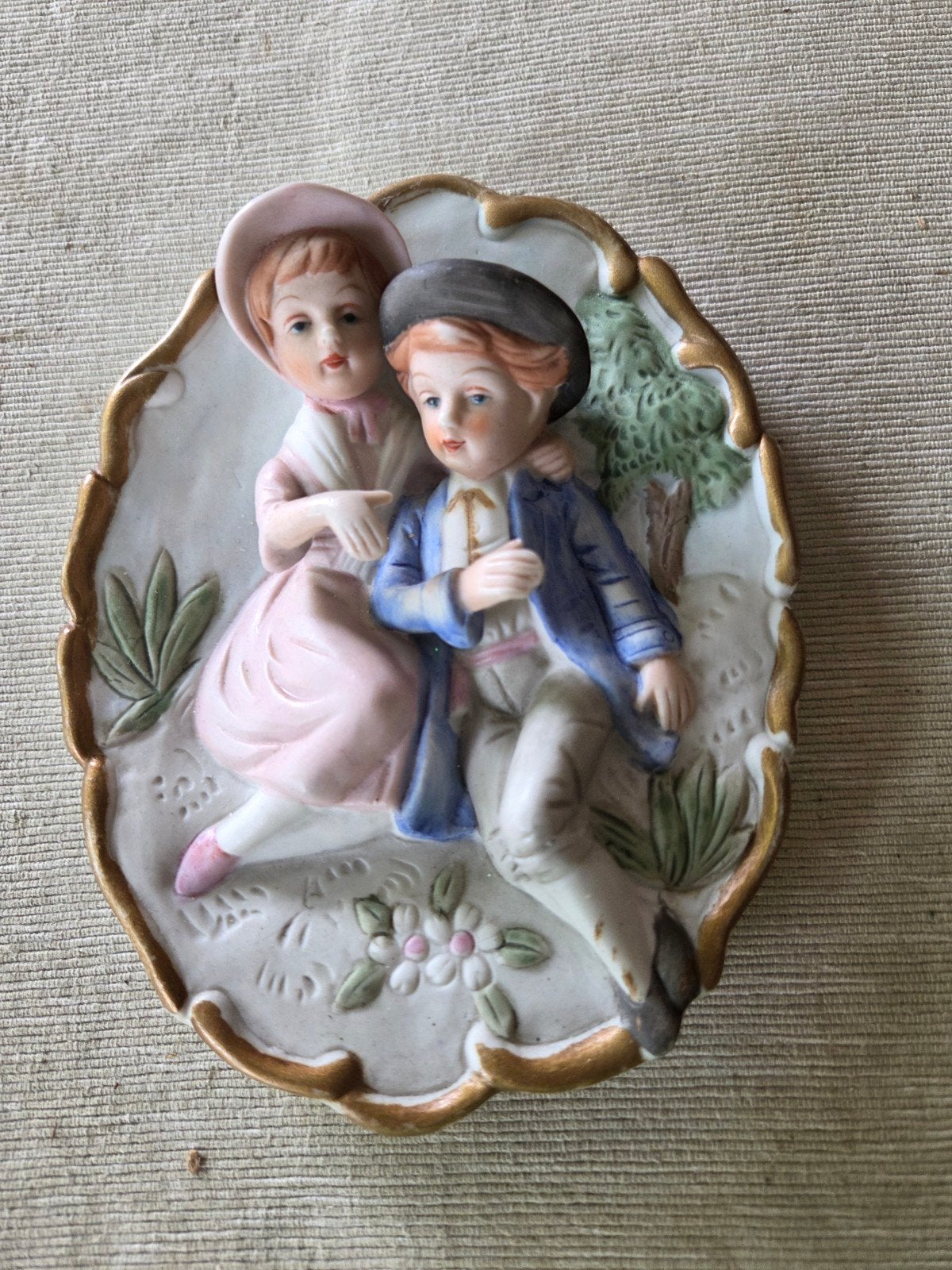 Vintage Porseleinen Wanddecoratie: Romantisch Paar, Antiek en Kunst, Ophalen of Verzenden