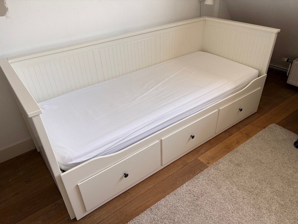 Ikea bed - Hemnes, Ophalen, 90 cm, Tweepersoons, Zo goed als nieuw