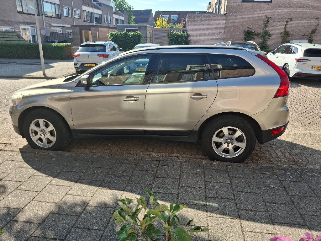 Volvo XC60 T5 Kinetic 2012 Grijs, automaat, Auto's, Volvo, Particulier, XC60, ABS, Airbags, Airconditioning, Alarm, Bluetooth