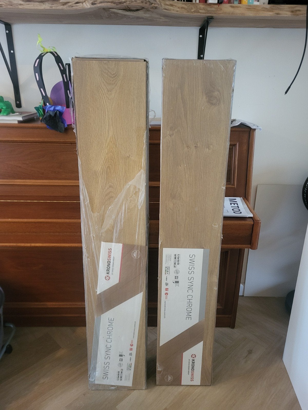 Nieuw laminaat - Swiss Sync Chrome, Ophalen, Nieuw, Beige, Minder dan 5 m²