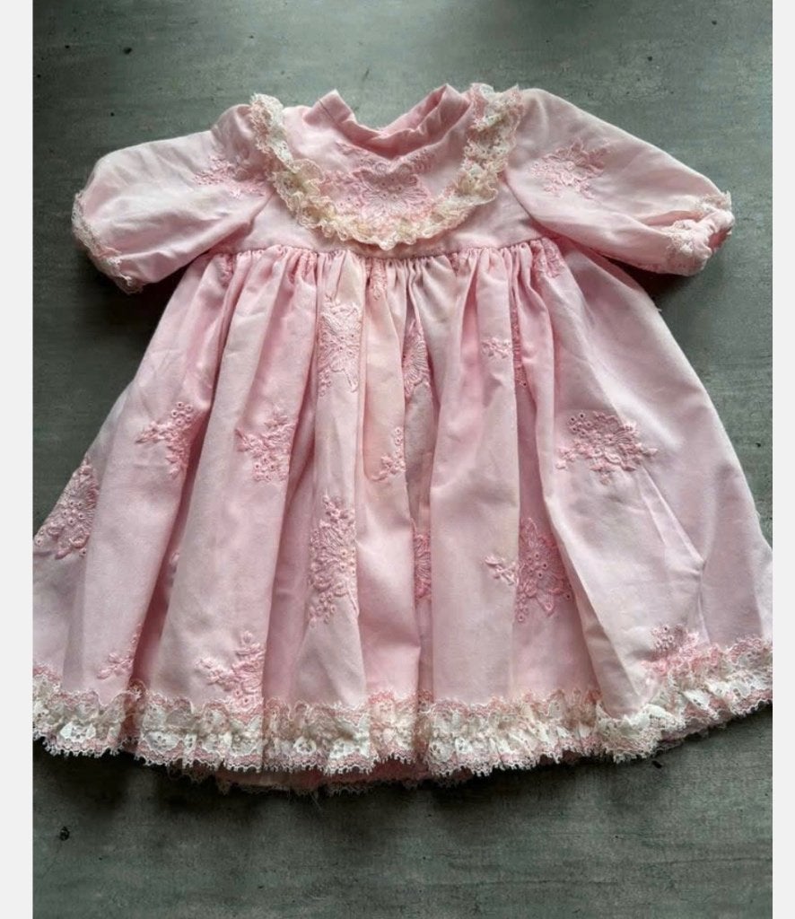 Vintage poppen- beren jurk, roze, Verzamelen, Poppen, Ophalen of Verzenden, Zo goed als nieuw, X, Kleertjes