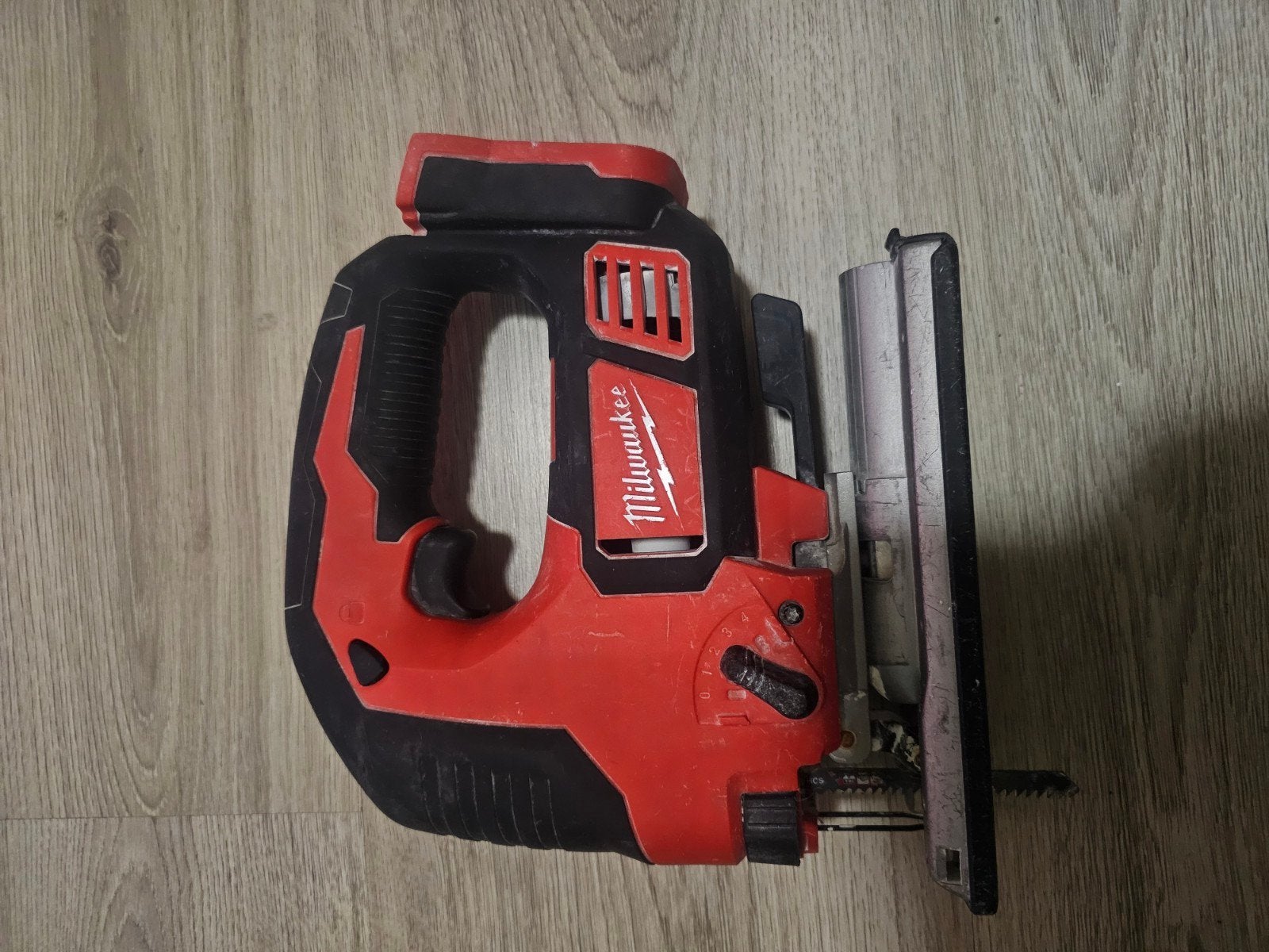 Milwaukee M18 BJS-0 18V Li-Ion Accu Decoupeerzaag Body, Gebruikt, Ophalen of Verzenden, Milwaukee, 1200 watt of meer
