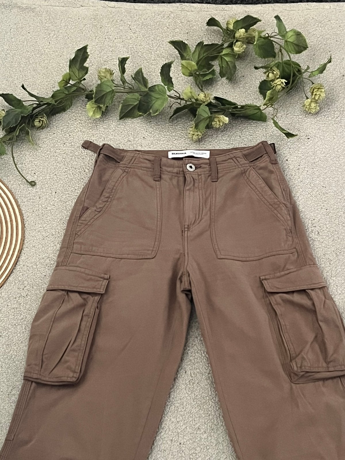 Bershka Cargo Broek - Maat 34 (XS) - Zo goed als nieuw, Beige, Ophalen of Verzenden, Zo goed als nieuw, Maat 34 (XS) of kleiner