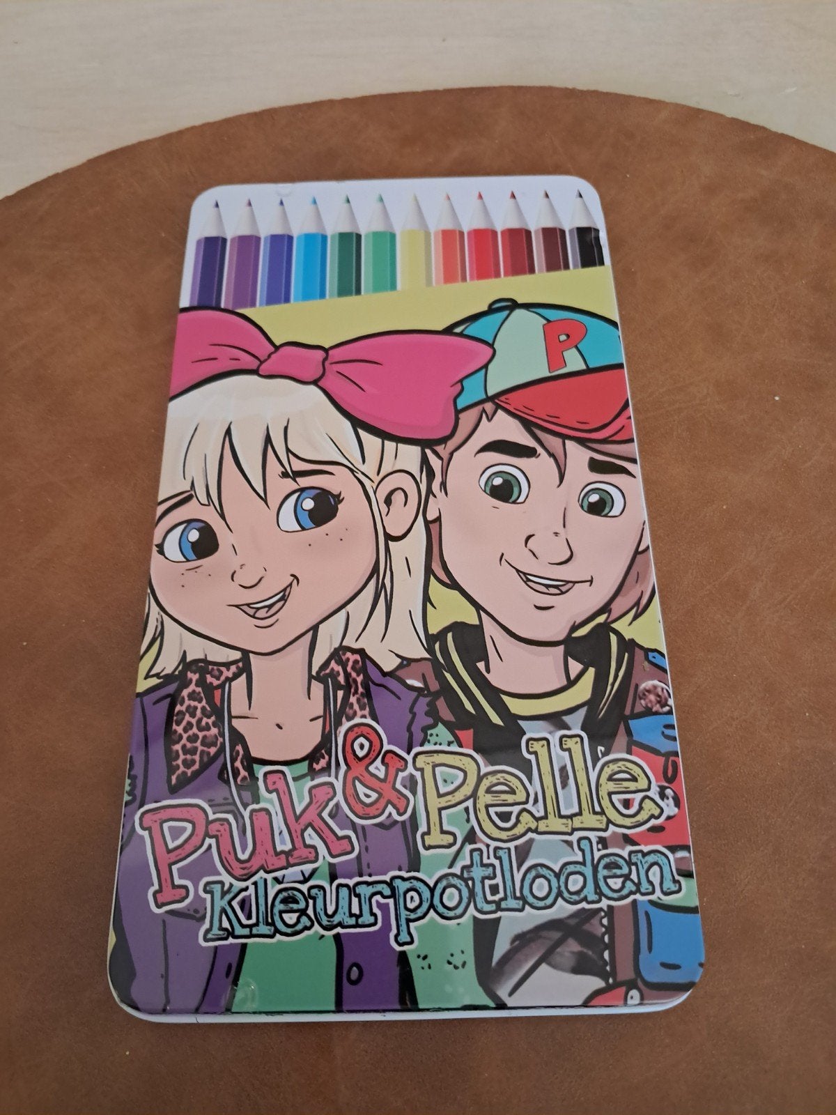 Puk & Pelle Kleurpotloden in blik, Ophalen of Verzenden, Zo goed als nieuw, Potlood of Stift