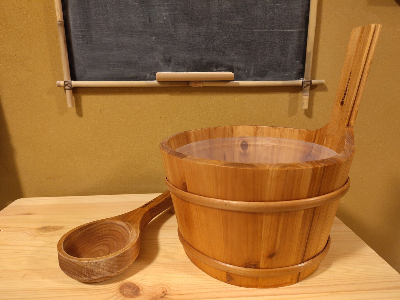 sauna emmer, Ophalen, Hout