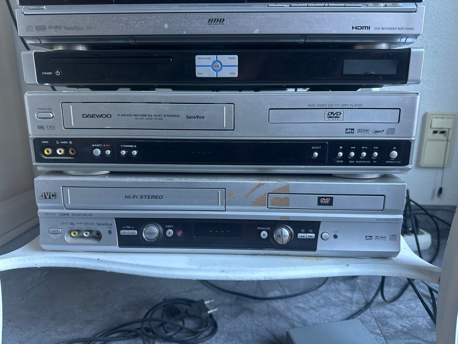 Diverse VHS- en DVD-spelers - Daewoo, JVC, HDD-recorder, Audio, Tv en Foto, Videospelers, Ophalen of Verzenden, Gebruikt, VHS-speler of -recorder