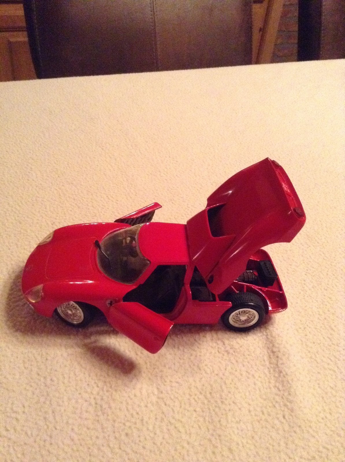 Modelauto 1:24 Ferrari LM 250, Ophalen of Verzenden, Zo goed als nieuw, Auto, Overige merken