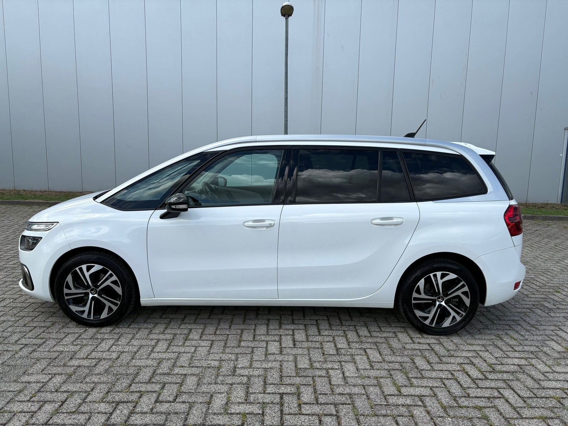 Citroen Grand C4 SpaceTourer 1.2 PureTech Business , 7 pers., Voorwielaandrijving, Gebruikt, 1199 cc, Automatische klimaatregeling