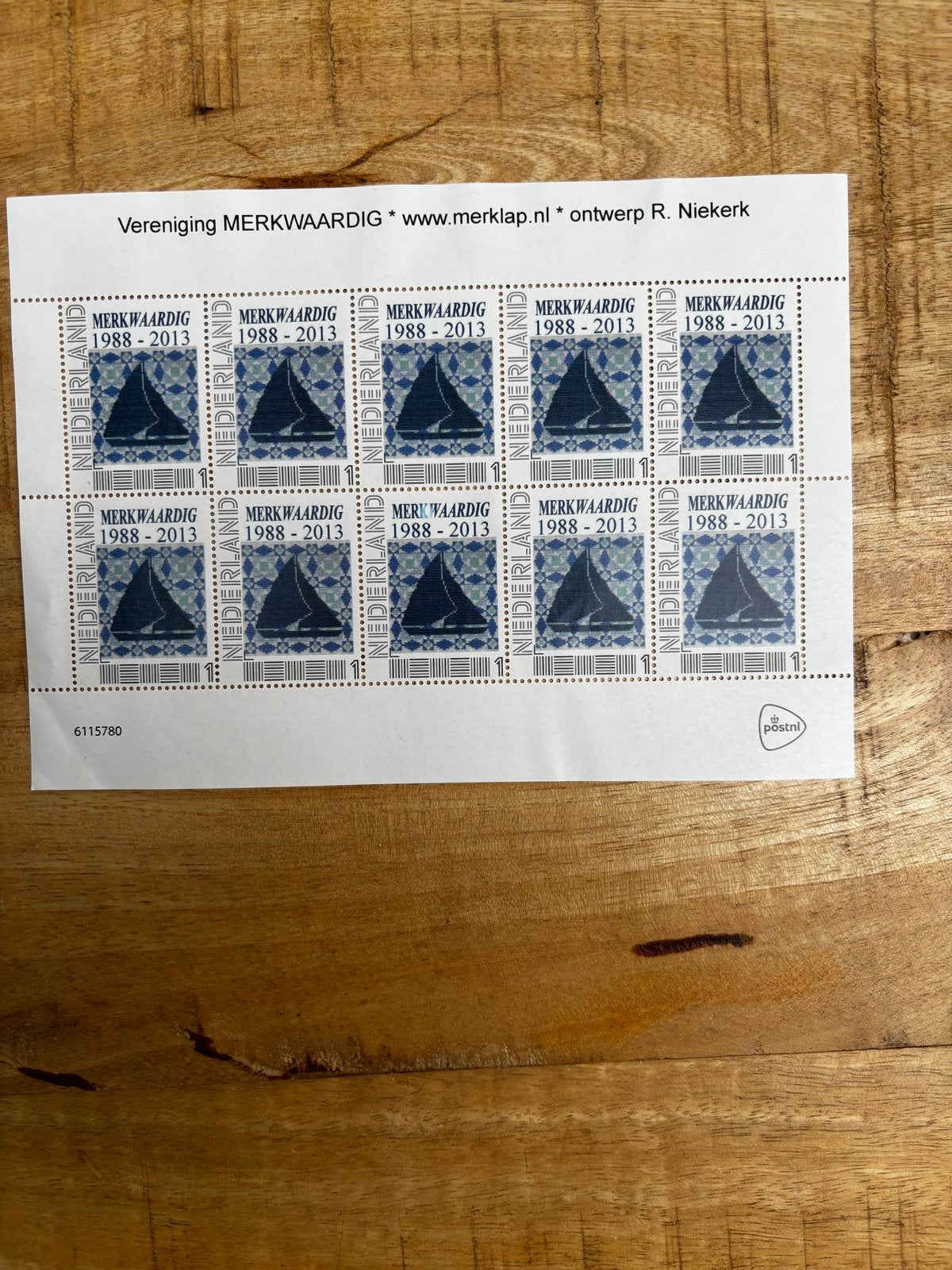 Merkwaardig postzegelvel Nederland 1988-2013, Postzegels en Munten, Ophalen of Verzenden, Na 1940, Postfris