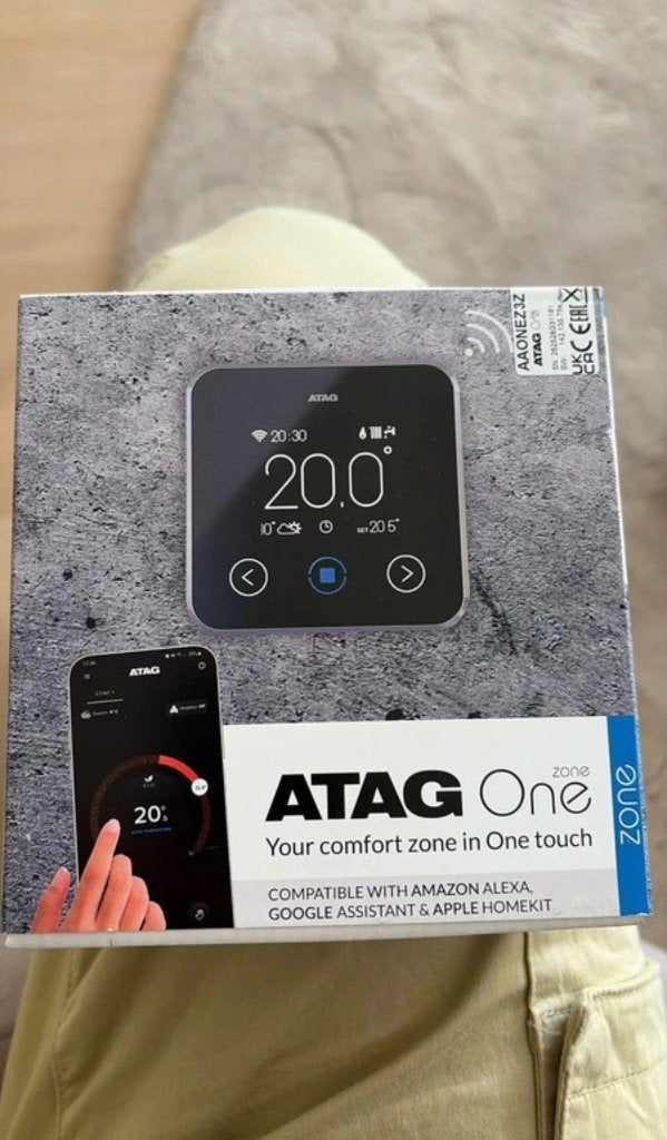 ATAG One Zone slimme thermostaat (zwart) NIEUW, Ophalen of Verzenden, Nieuw, Overige