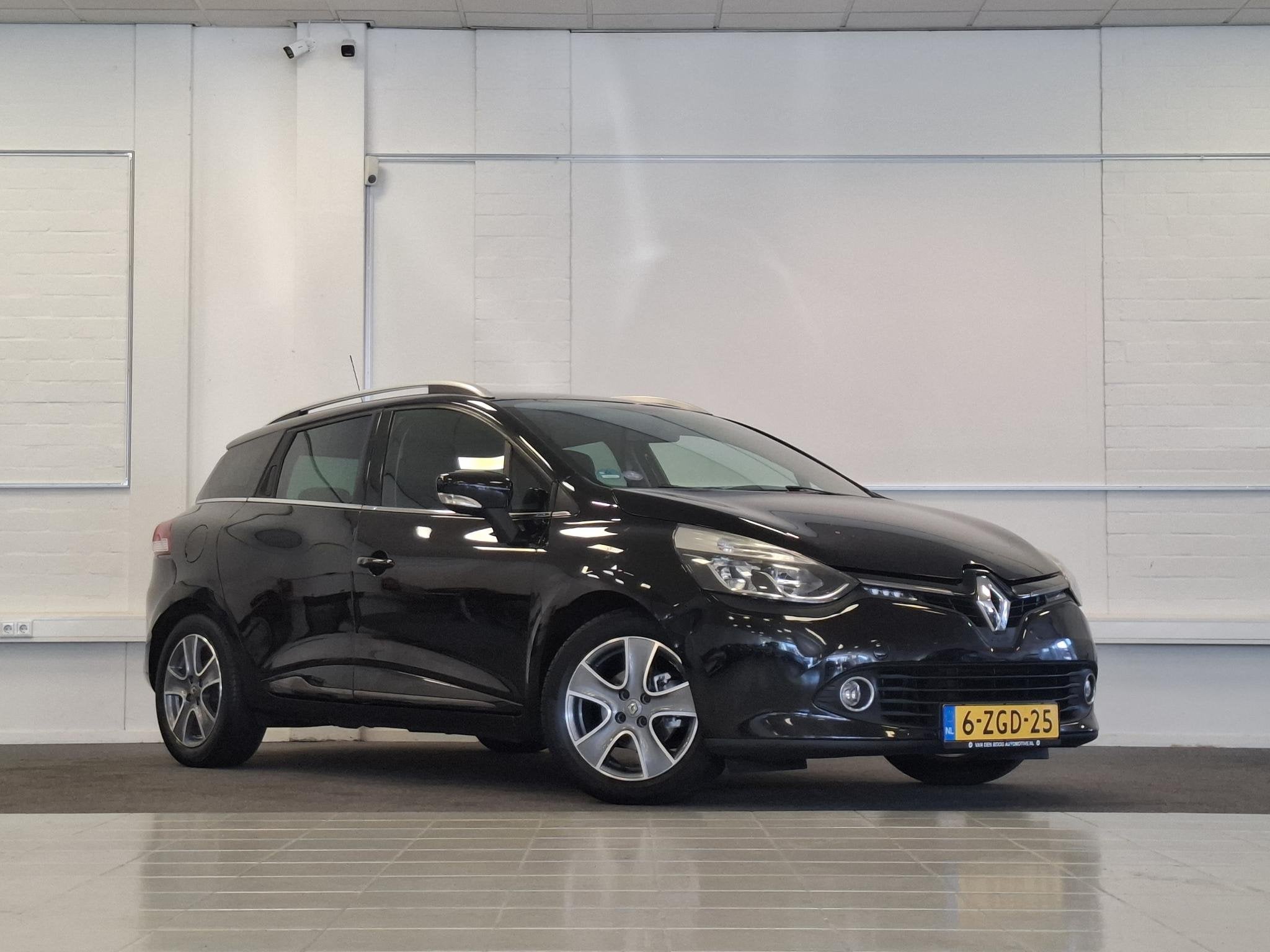 Renault Clio Estate 0.9 TCe Night&Day Trekhaak 100% Dealer o, Voorwielaandrijving, Stof, Zwart, Origineel Nederlands