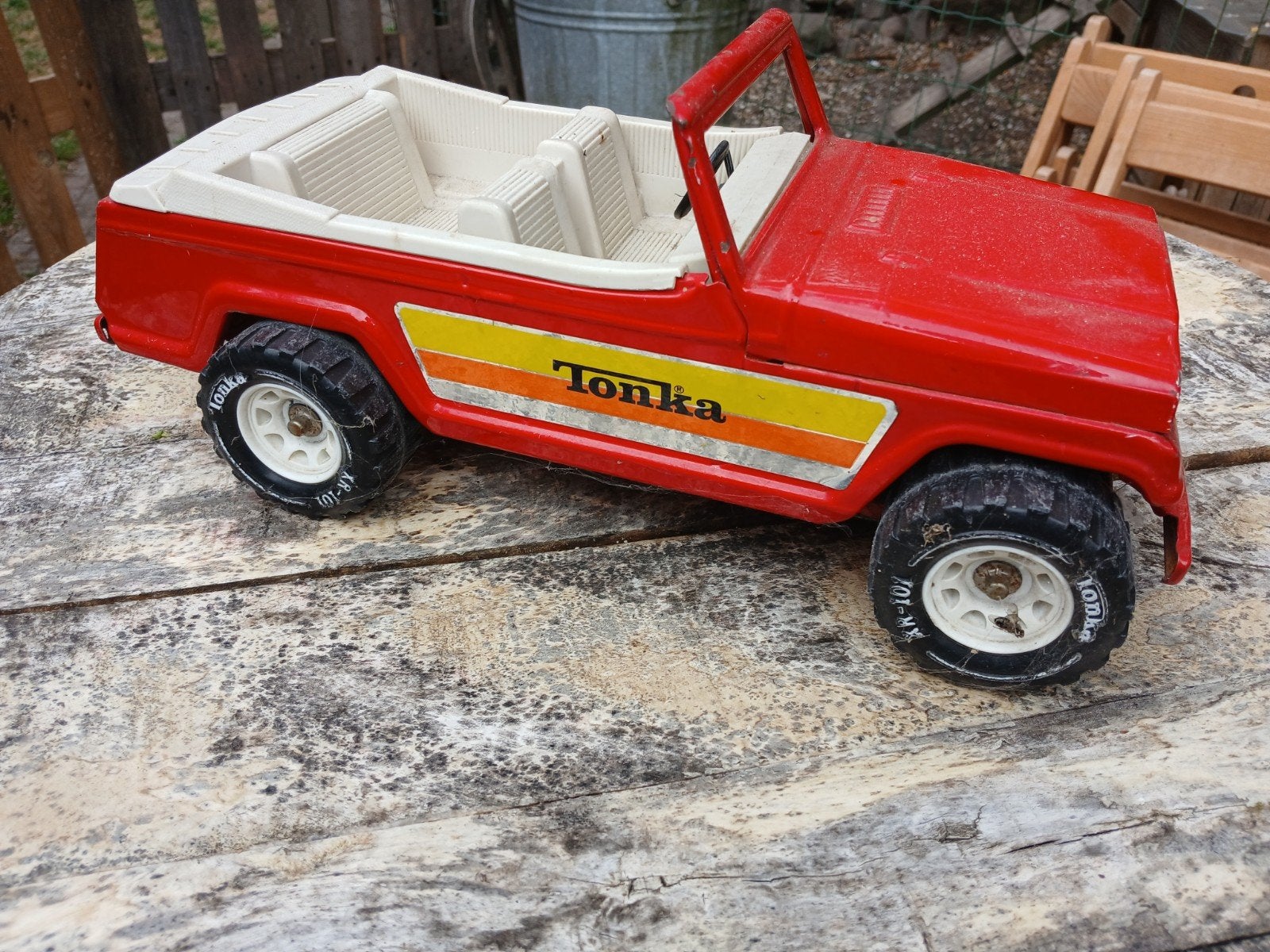 Vintage Tonka Jeep Speelgoedauto Rood - Jaren '70/'80, Ophalen of Verzenden, Gebruikt
