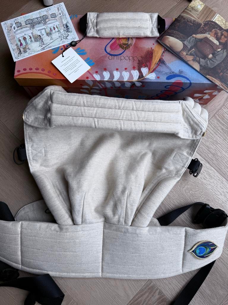 Artipoppe Draagzak - Zo goed als nieuw, Kinderen en Baby's, Babydragers en Draagdoeken, Zo goed als nieuw, Buik, Rug of Zij, Draagzak