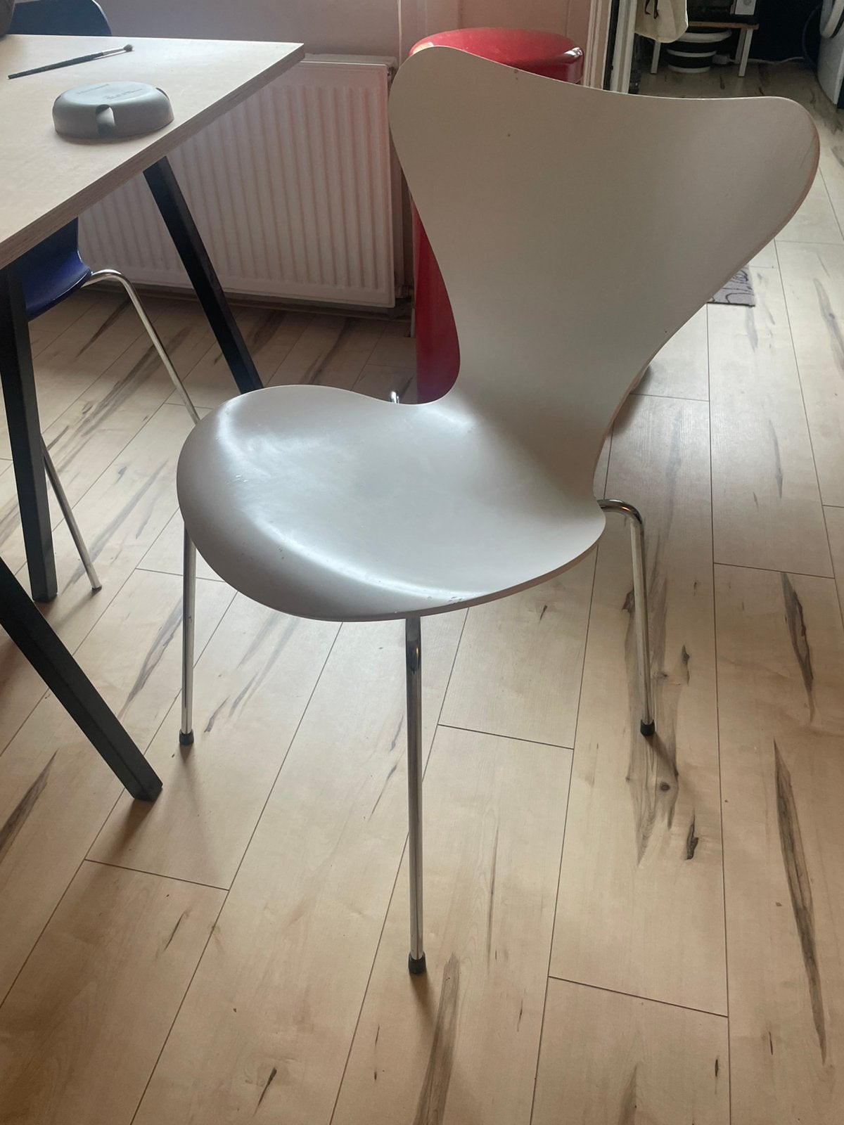Vlinderstoel Fritz Hansen opknapper, Huis en Inrichting, Ophalen of Verzenden, Gebruikt, Wit, Eén