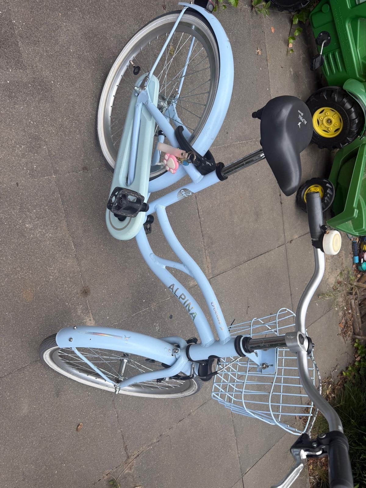 Alpina blauwe meisjesfiets 22 inch met mandje, Ophalen, 22 inch, Gebruikt, Velgrem