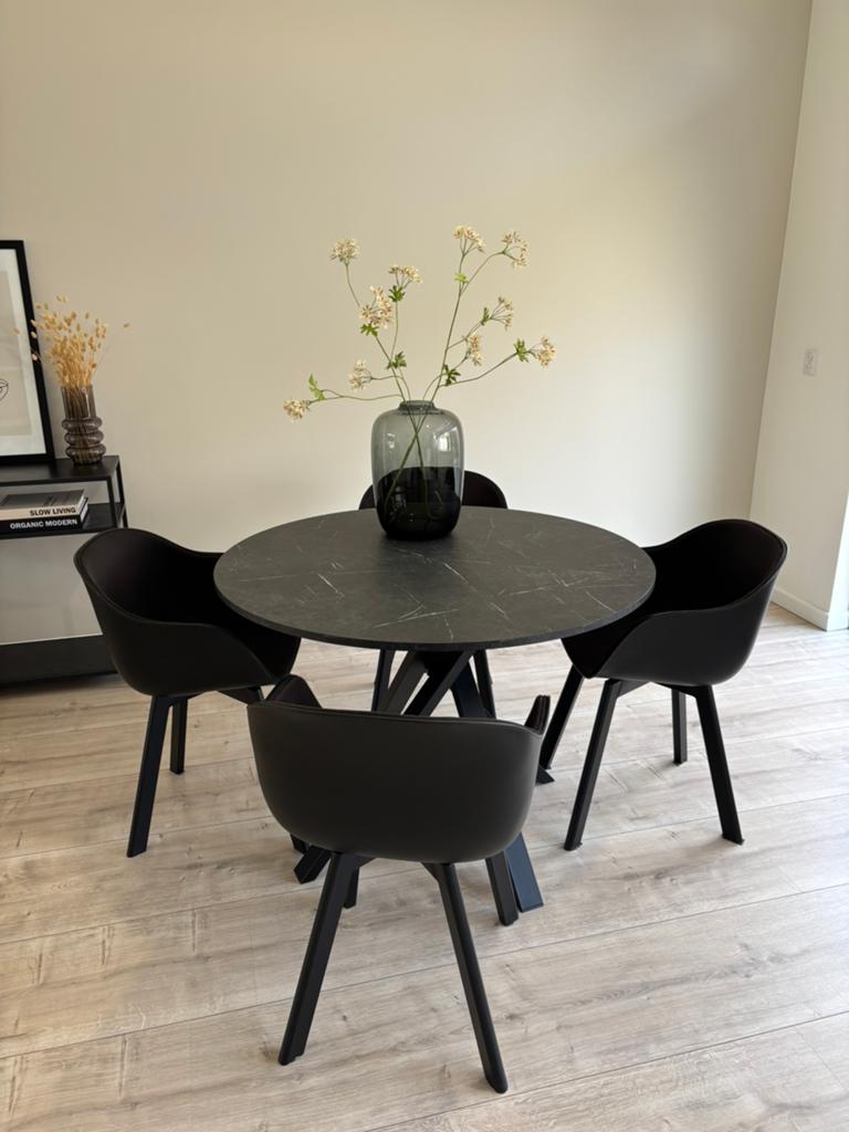Eettafel met stoelen, Ophalen, Zo goed als nieuw, Vier personen, Rond