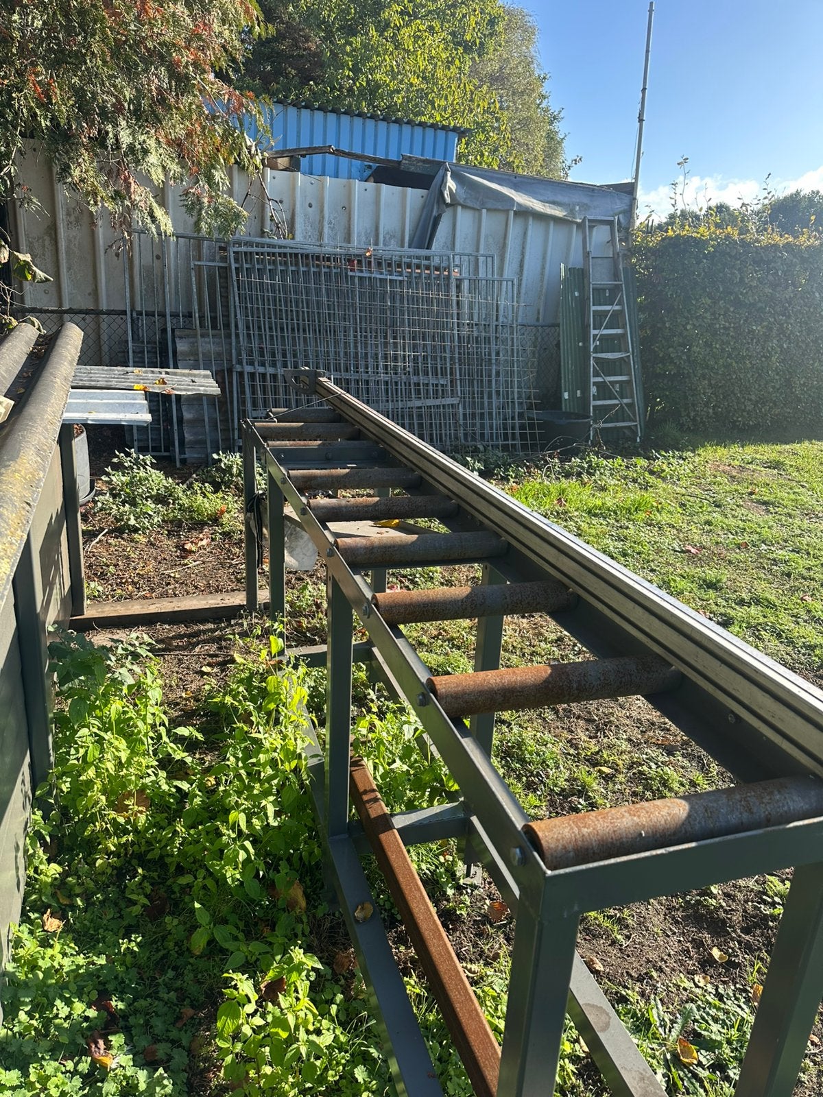 Rolbaan voor zaag  zaagmachine, Ophalen, Zo goed als nieuw